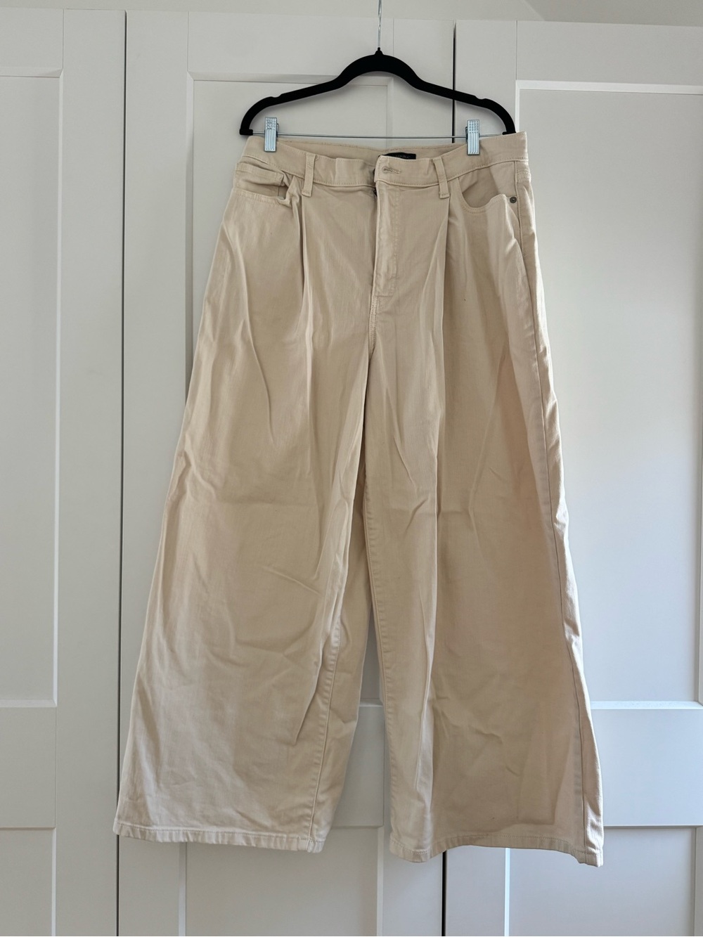 Banana Republic Cream Wide-Leg Jeans